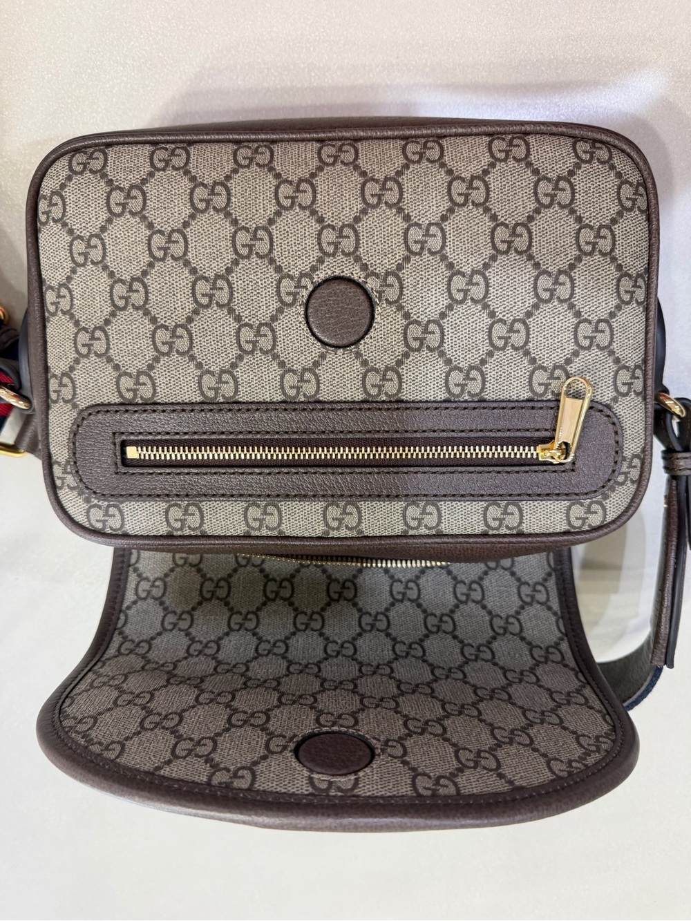 Gucci GG Supreme Canvas Shoulder Bag with Web Stripe - Picture 8 of 11